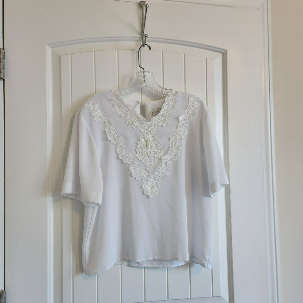 Kathy Che White Blouse Size 10 Lace and Beads